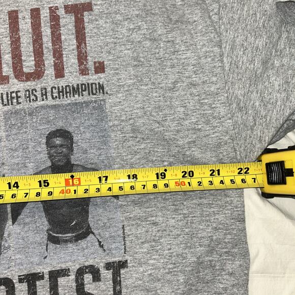 Muhammad Ali T-Shirt Gray Men’s Sz XL The Greatest Champion 2015 Cassius Clay - Picture 6 of 9